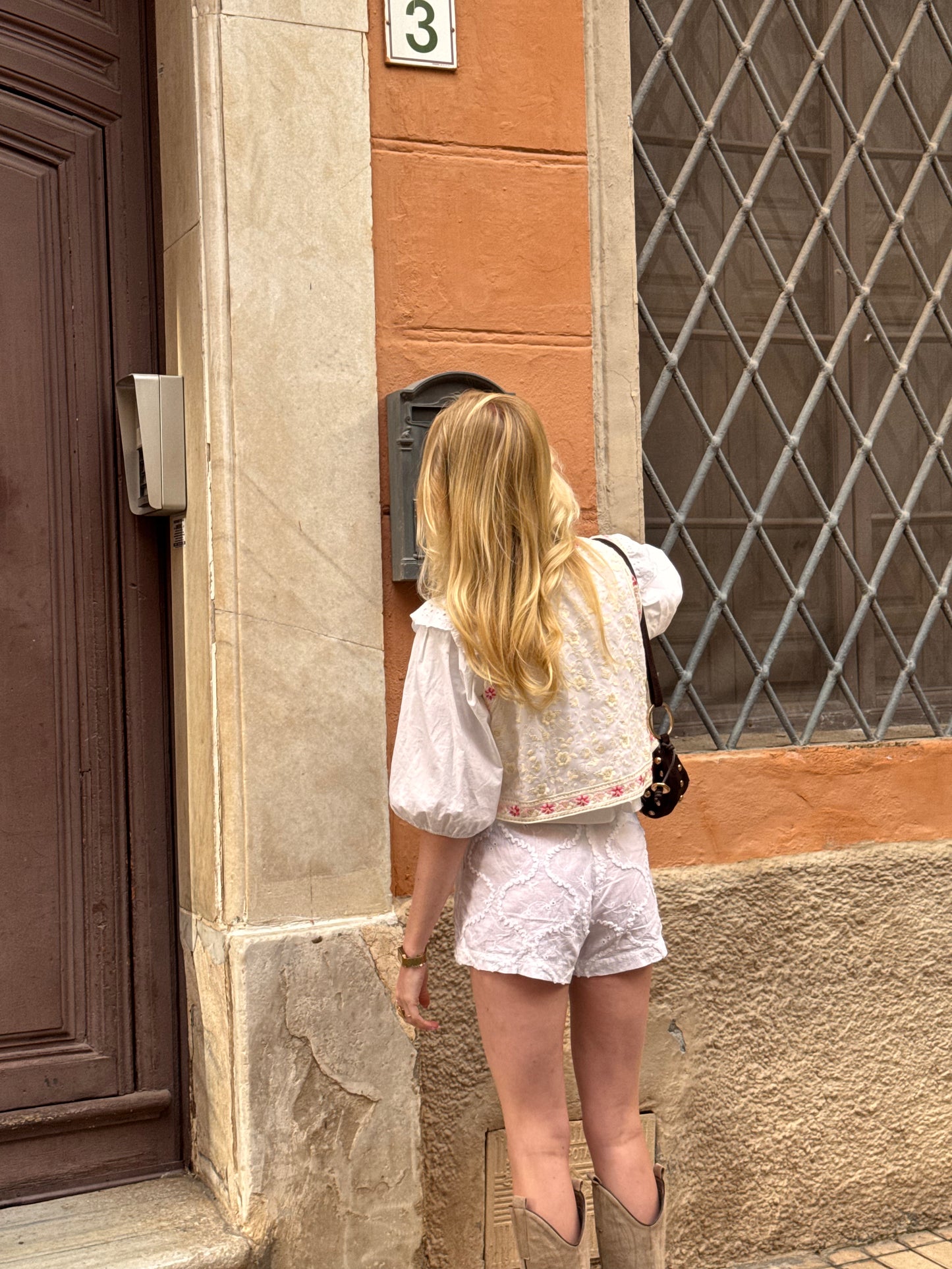 Guapa's Gilet Crema Rosa